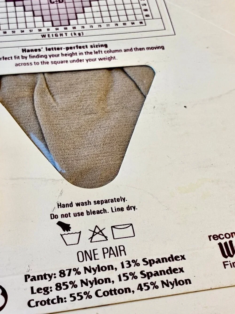 Hanes Pantyhose Silk Reflections Silky Sheer SOFT TAUPE size E- F